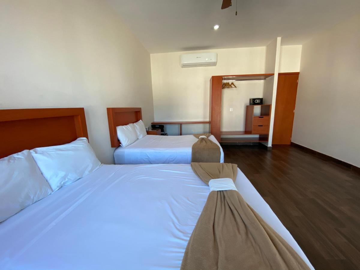 La Lola Hotel & Suites 马萨特兰 外观 照片